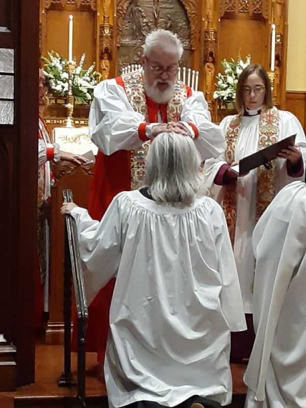 The Rev. Kelly Barnhill Serving at St. James', Taylor